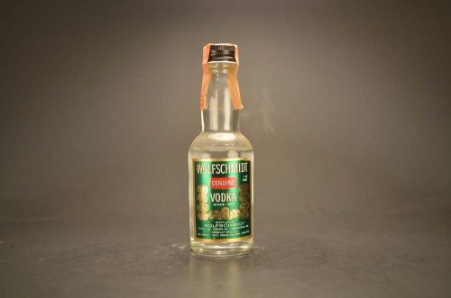 Wolfschmidt- Geniune Vodka 1387