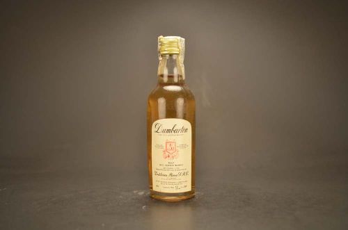 Dumbarton Fine Old Scotch Whisky 1430