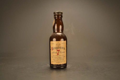 Seagram'S 7 Crown Blended Whiskey 1479