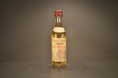 Three Ships A Blend Of Finest Scotch Malt Whisky And South African Grain Spirit 1503