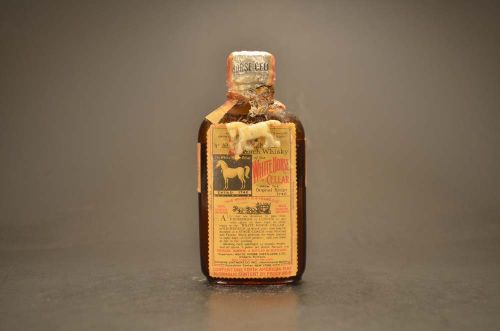 White Horse Cellar The Blended Scotch Whisky 1516