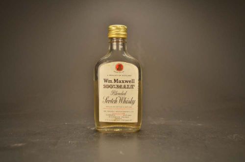 Wm Maxwell Blended Scotch Whisky 1558