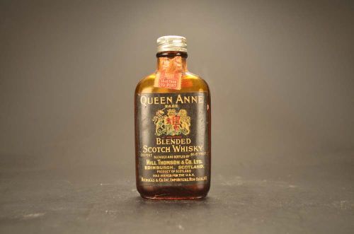 Queen Anne Blended Scotch Whisky 1536