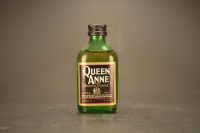 Queen Anne Rare Scotch Whisky 1538