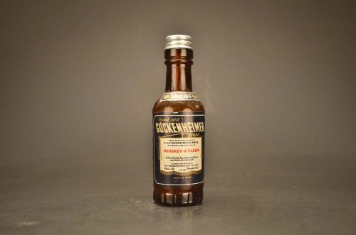 Guckenheimer Whiskey A Blend 1578