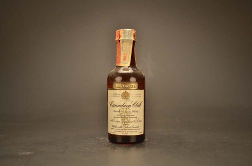 Canadian Club- Blended Canadian Whisky 1621