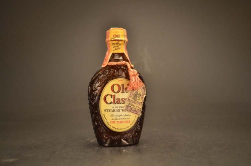 Old Classic A Blend Of Straight Whiskies 1833