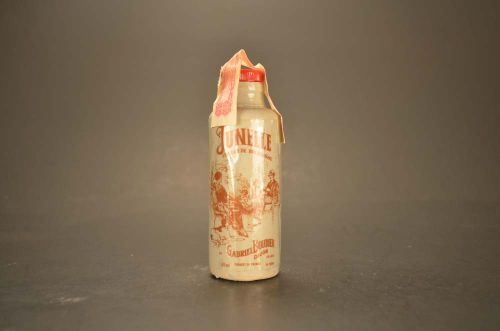 Junelle Liqueur De Bourgogne 1976