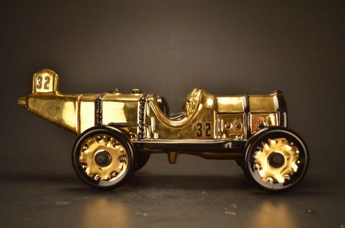 Famous Firsts, Golden Wasp 2027