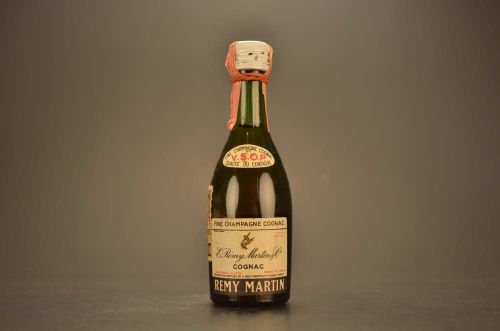 Remy Martin- Vsop Cognac Fine Champagne 698