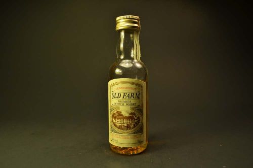 Old Farm- Premier Scotch Whisky 140
