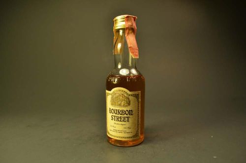Bourbon Street- Bourbon Liquor 150