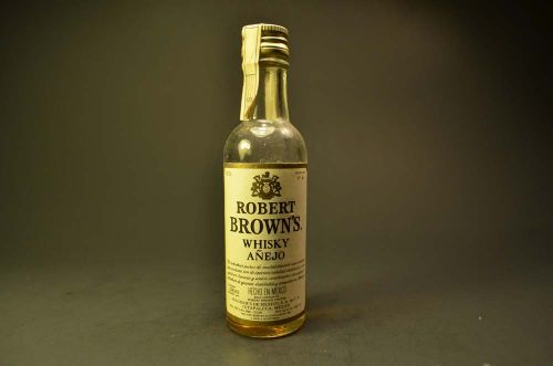 Robert Brown'S Whisky Anejo 159