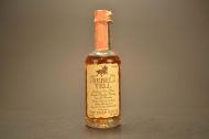 Rebel Yell- Southern Sour Mash Straight Bourbon Whiskey 756