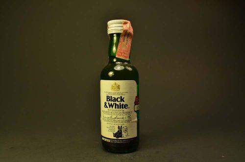 Black & White- Buchanan'S  166