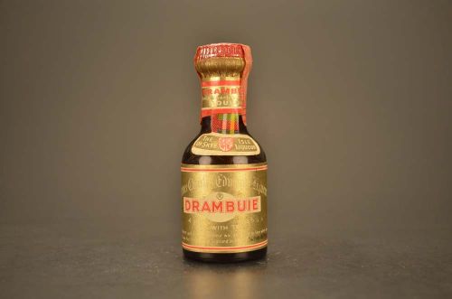Prince Charles Edwards Liqueur- Drambuie 805