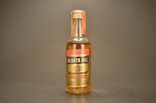 Heaven Hill- Kentucky Straight Bourbon Whiskey 829