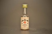 Jim Beam- Kentucky Straight Bourbon Whiskey 895