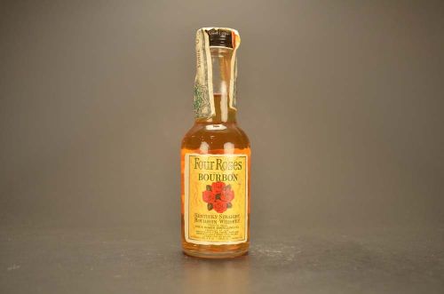 Four Roses- Kentucky Straight Bourbon Whiskey 971