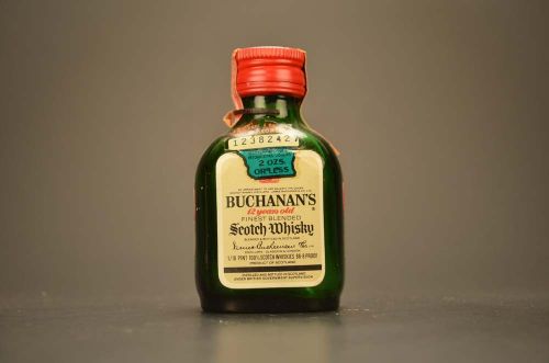 Buchanan'S- Finest Blended Scotch Whisky 376