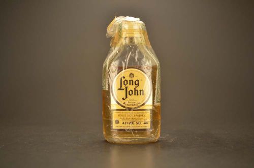 Long John- Finest Scotch Whisky 1042