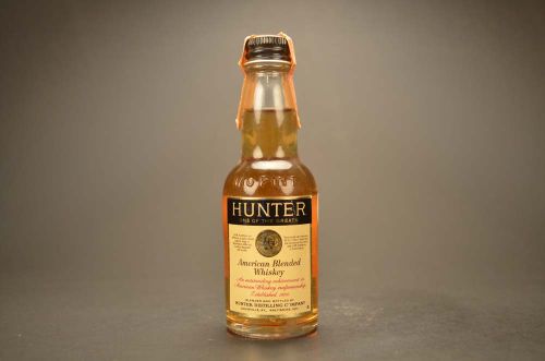 Hunter- American Blended Whiskey 558